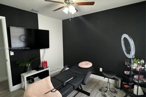 Villa ou maison à vendre à Tampa, Floride: 4 chambres № 1958209 - photo 8