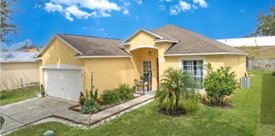 Villa ou maison à Davenport, Floride 5 chambres, 169.55 m2 № 2345455