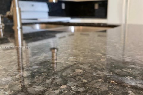 Снять в аренду кондоминиум в Мирамар, Флорида 2 спальни, 90.77м2, № 2005402 - фото 2