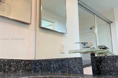 Снять в аренду кондоминиум в Мирамар, Флорида 2 спальни, 90.77м2, № 2005402 - фото 24