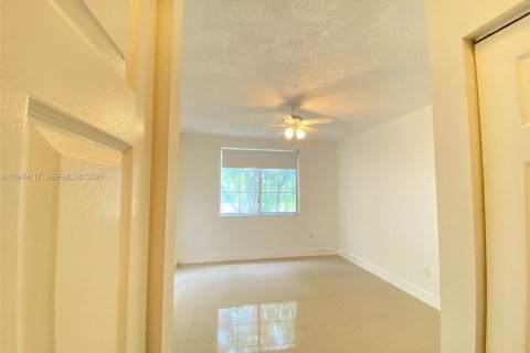 Снять в аренду кондоминиум в Мирамар, Флорида 2 спальни, 90.77м2, № 2005402 - фото 12