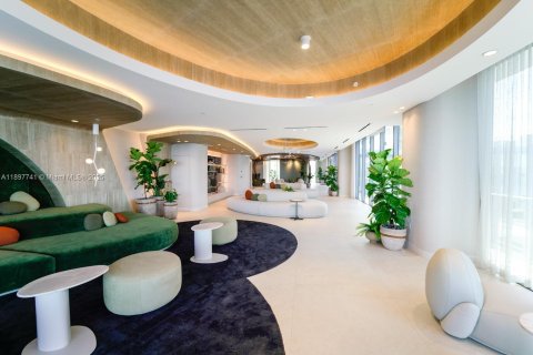 Снять в аренду кондоминиум в Майами, Флорида 1 спальня, 98.38м2, № 1955554 - фото 17