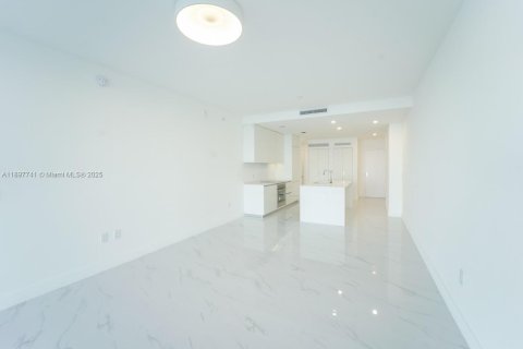 Снять в аренду кондоминиум в Майами, Флорида 1 спальня, 98.38м2, № 1955554 - фото 8