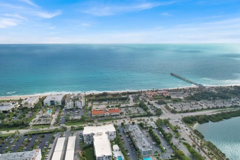Commercial property in Palm Beach, Florida № 981754 - photo 1