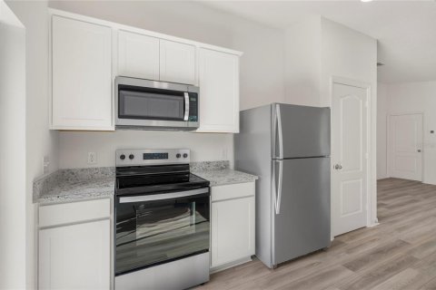 House in Poinciana, Florida 2 bedrooms, 95.88 sq.m. № 1822450 - photo 5