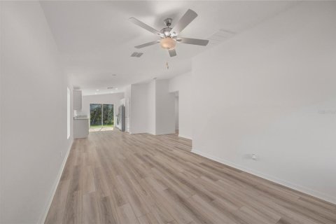 House in Poinciana, Florida 2 bedrooms, 95.88 sq.m. № 1822450 - photo 7