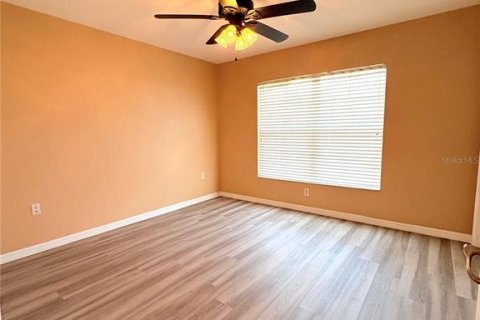 Adosado en alquiler en Brandon, Florida, 3 dormitorios, 178.09 m2 № 1879862 - foto 18