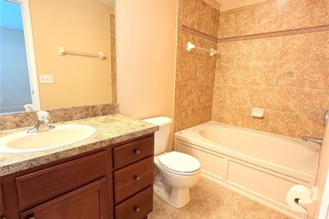 Adosado en alquiler en Brandon, Florida, 3 dormitorios, 178.09 m2 № 1879862 - foto 15