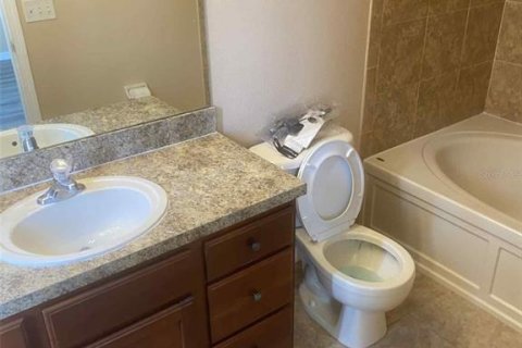 Adosado en alquiler en Brandon, Florida, 3 dormitorios, 178.09 m2 № 1879862 - foto 6