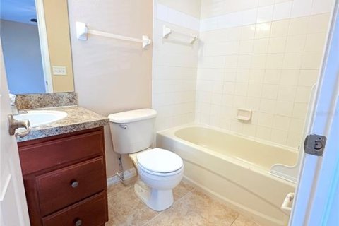 Adosado en alquiler en Brandon, Florida, 3 dormitorios, 178.09 m2 № 1879862 - foto 19