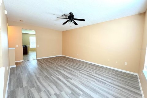 Adosado en alquiler en Brandon, Florida, 3 dormitorios, 178.09 m2 № 1879862 - foto 11