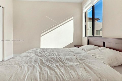 Condo in Doral, Florida, 4 bedrooms  № 2399654 - photo 28