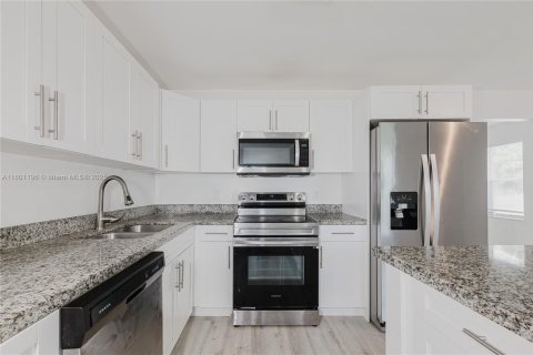 Купить виллу или дом в Майами, Флорида 3 спальни, 104.05м2, № 1777583 - фото 6