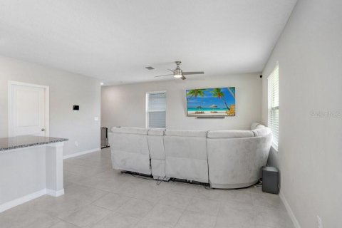 House in Wimauma, Florida 4 bedrooms, 177.81 sq.m. № 1413158 - photo 20