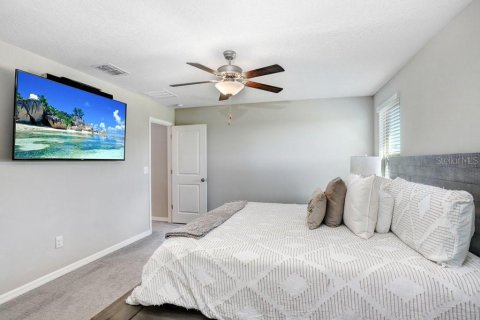House in Wimauma, Florida 4 bedrooms, 177.81 sq.m. № 1413158 - photo 6
