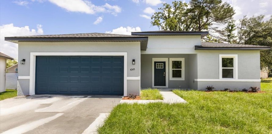 House in Ocala, Florida 4 bedrooms, 173.26 sq.m. № 1783118