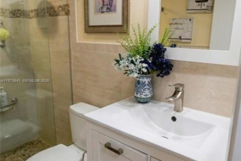 Condominio en venta en Pompano Beach, Florida, 2 dormitorios, 112.97 m2 № 2033414 - foto 25