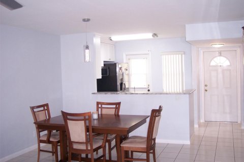 Condo in Dania Beach, Florida, 1 bedroom  № 2250323 - photo 23