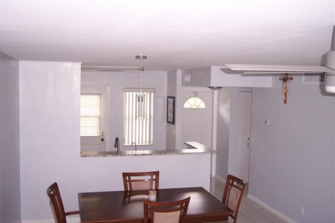 Condo in Dania Beach, Florida, 1 bedroom  № 2250323 - photo 27