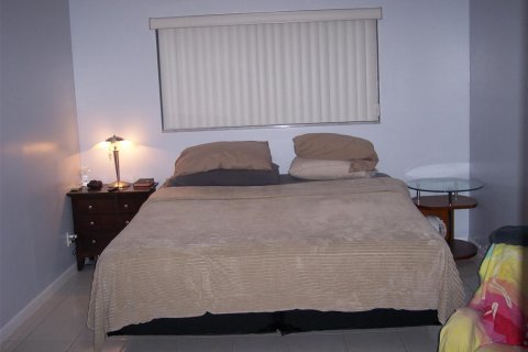 Condo in Dania Beach, Florida, 1 bedroom  № 2250323 - photo 14