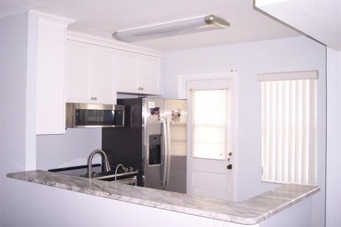 Condo in Dania Beach, Florida, 1 bedroom  № 2250323 - photo 20
