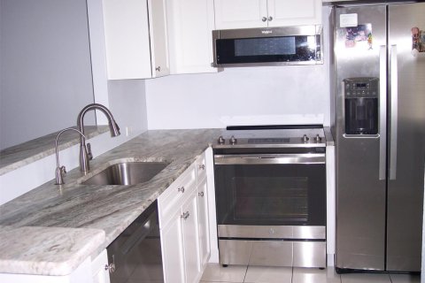 Condo in Dania Beach, Florida, 1 bedroom  № 2250323 - photo 19