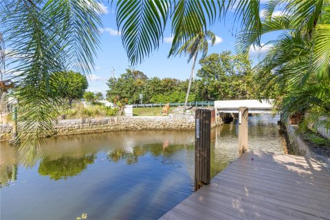 Casa en alquiler en Deerfield Beach, Florida, 4 dormitorios, 156.91 m2 № 2022916 - foto 4