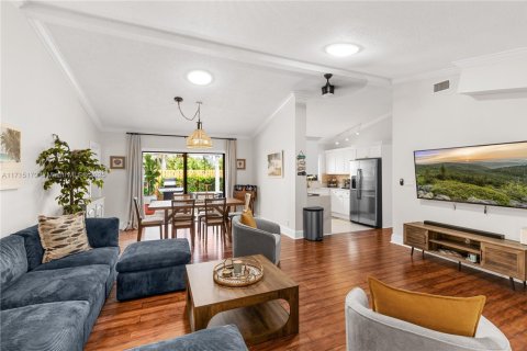 Casa en alquiler en Deerfield Beach, Florida, 4 dormitorios, 156.91 m2 № 2022916 - foto 2