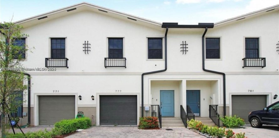 Touwnhouse à Florida City, Floride 3 chambres, 136.19 m2 № 1940299