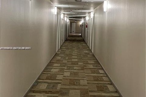 Condominio en venta en Hollywood, Florida, 2 dormitorios, 105.17 m2 № 2035123 - foto 24