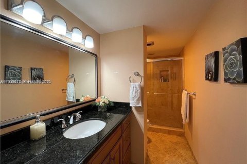 Condominio en venta en Hollywood, Florida, 2 dormitorios, 105.17 m2 № 2035123 - foto 23