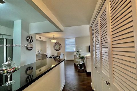 Condominio en venta en Hollywood, Florida, 2 dormitorios, 105.17 m2 № 2035123 - foto 18