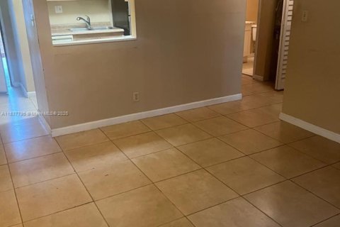 Снять в аренду кондоминиум в Уэст-Палм-Бич, Флорида 1 спальня, 72м2, № 1935593 - фото 13