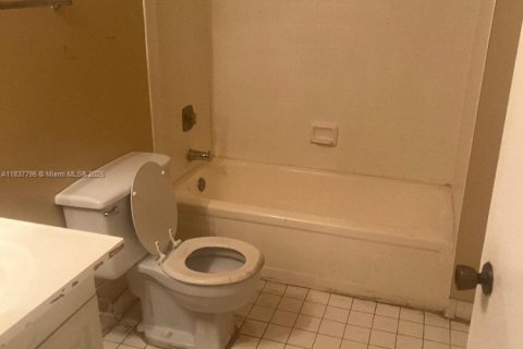 Снять в аренду кондоминиум в Уэст-Палм-Бич, Флорида 1 спальня, 72м2, № 1935593 - фото 18