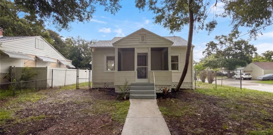 Villa ou maison à Saint Petersburg, Floride 2 chambres, 85.1 m2 № 2361055