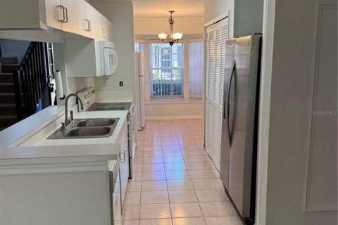 Townhouse in Orlando, Florida 3 bedrooms, 122.63 sq.m. № 1882811 - photo 5