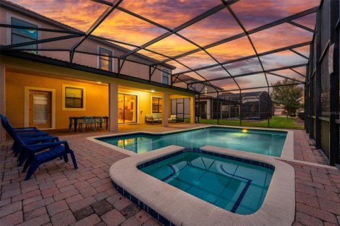 Villa ou maison à vendre à Davenport, Floride: 8 chambres, 363.15 m2 № 2135774 - photo 9