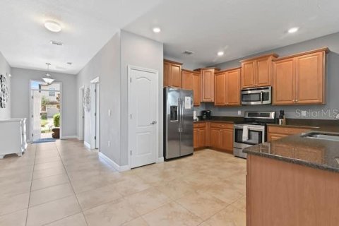 Villa ou maison à vendre à Davenport, Floride: 8 chambres, 363.15 m2 № 2135774 - photo 10