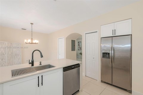 Copropriété à vendre à Miramar, Floride: 3 chambres, 142.14 m2 № 2041959 - photo 10
