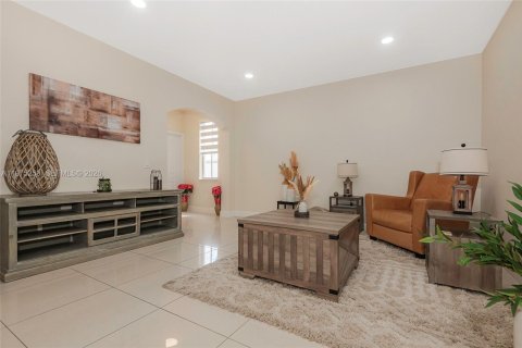 Copropriété à vendre à Miramar, Floride: 3 chambres, 142.14 m2 № 2041959 - photo 3