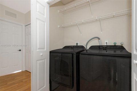 Copropriété à vendre à Miramar, Floride: 3 chambres, 142.14 m2 № 2041959 - photo 29