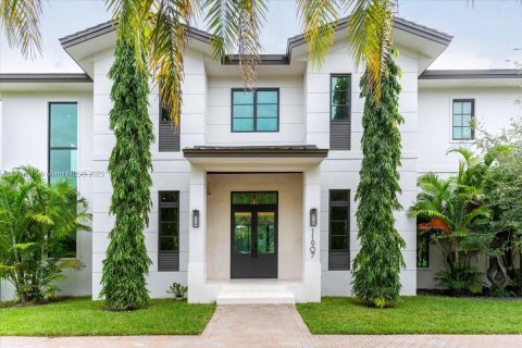 House in Pinecrest, Florida 6 bedrooms, 543.29 sq.m. № 1964413 - photo 6