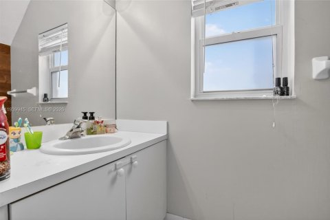 Touwnhouse à louer à Sunrise, Floride: 3 chambres, 129.69 m2 № 1996880 - photo 20