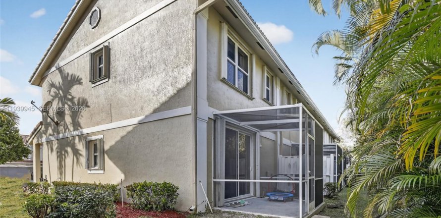 Touwnhouse à Sunrise, Floride 3 chambres, 129.69 m2 № 1996880