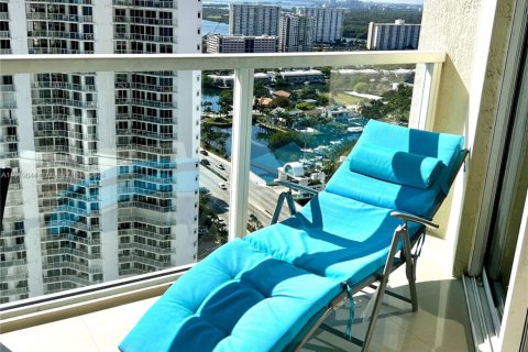 Condominio en alquiler en Sunny Isles Beach, Florida, 1 dormitorio, 92.9 m2 № 1958941 - foto 27