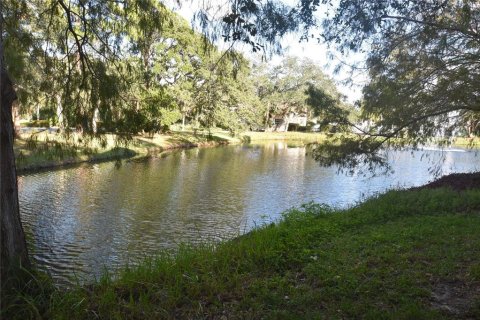 Condo in Sarasota, Florida, 2 bedrooms  № 2145045 - photo 15