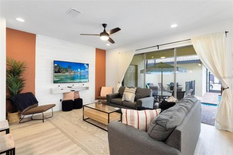 Townhouse in Kissimmee, Florida 5 bedrooms, 210.42 sq.m. № 2207691 - photo 7