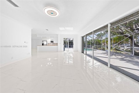 Купить виллу или дом в Форт-Лодердейл, Флорида 4 спальни, 310.48м2, № 2021881 - фото 14