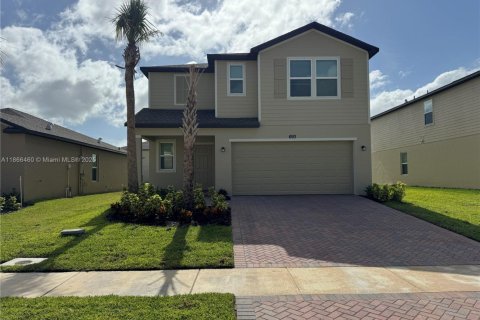 Купить виллу или дом в Сент-Луси, Флорида 6 спален, 240.25м2, № 1958676 - фото 1