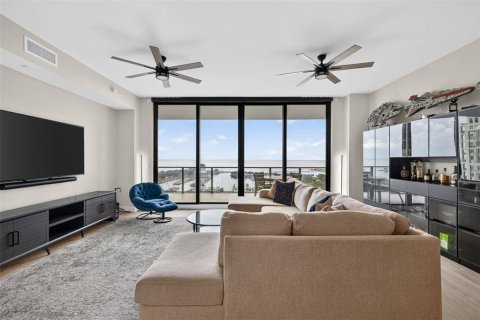 Condominio en venta en Saint Petersburg, Florida, 2 dormitorios, 172.24 m2 № 2329366 - foto 7